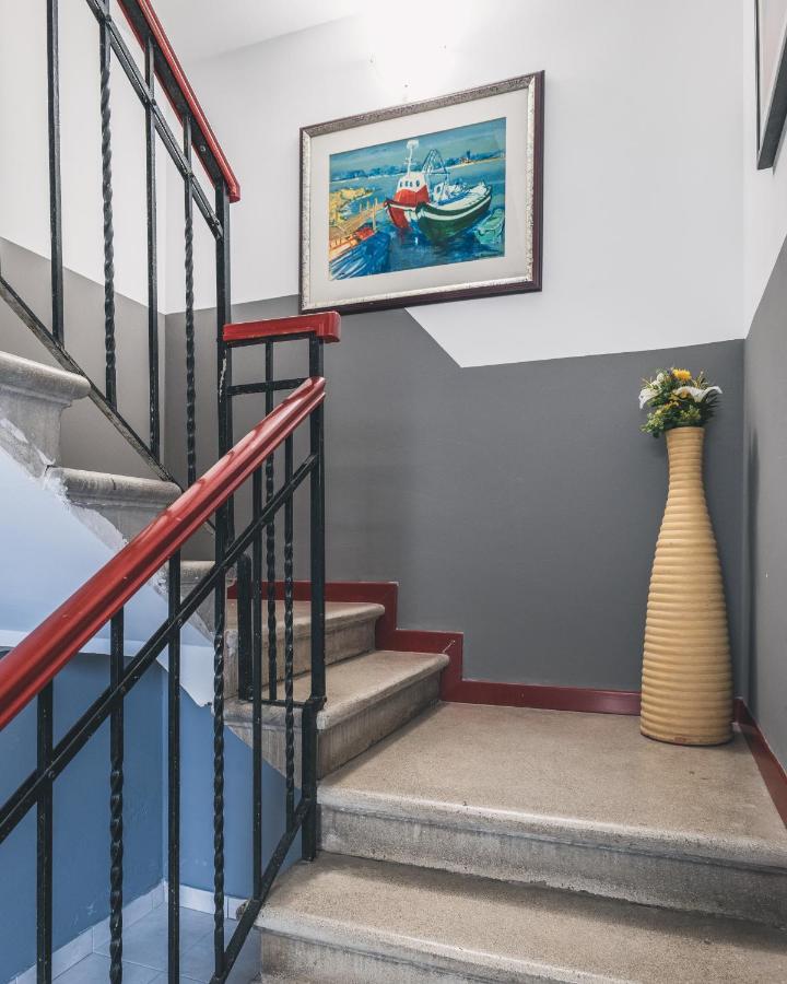 Bulldog Station Apartments With Private Wc, Ac, Tv Местре Экстерьер фото
