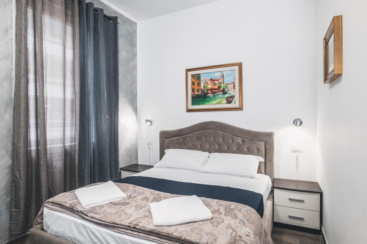 Bulldog Station Apartments With Private Wc, Ac, Tv Местре Экстерьер фото